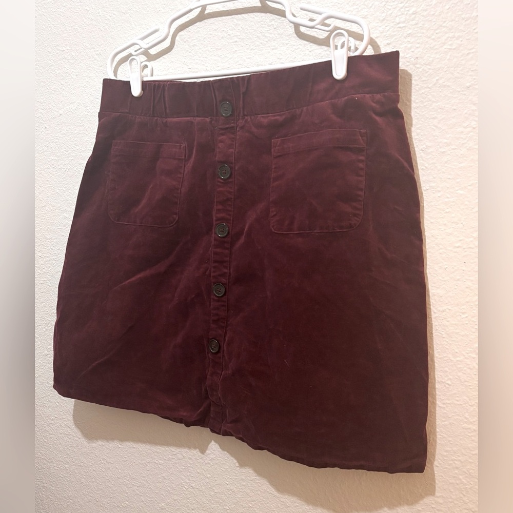 Burgundy velour Button-Front Skirt
